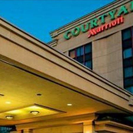Hotel Courtyard By Marriott New York Laguardia Airport Zewnętrze zdjęcie