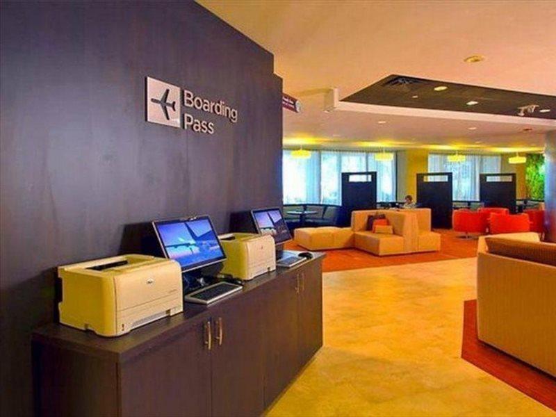 Hotel Courtyard By Marriott New York Laguardia Airport Zewnętrze zdjęcie