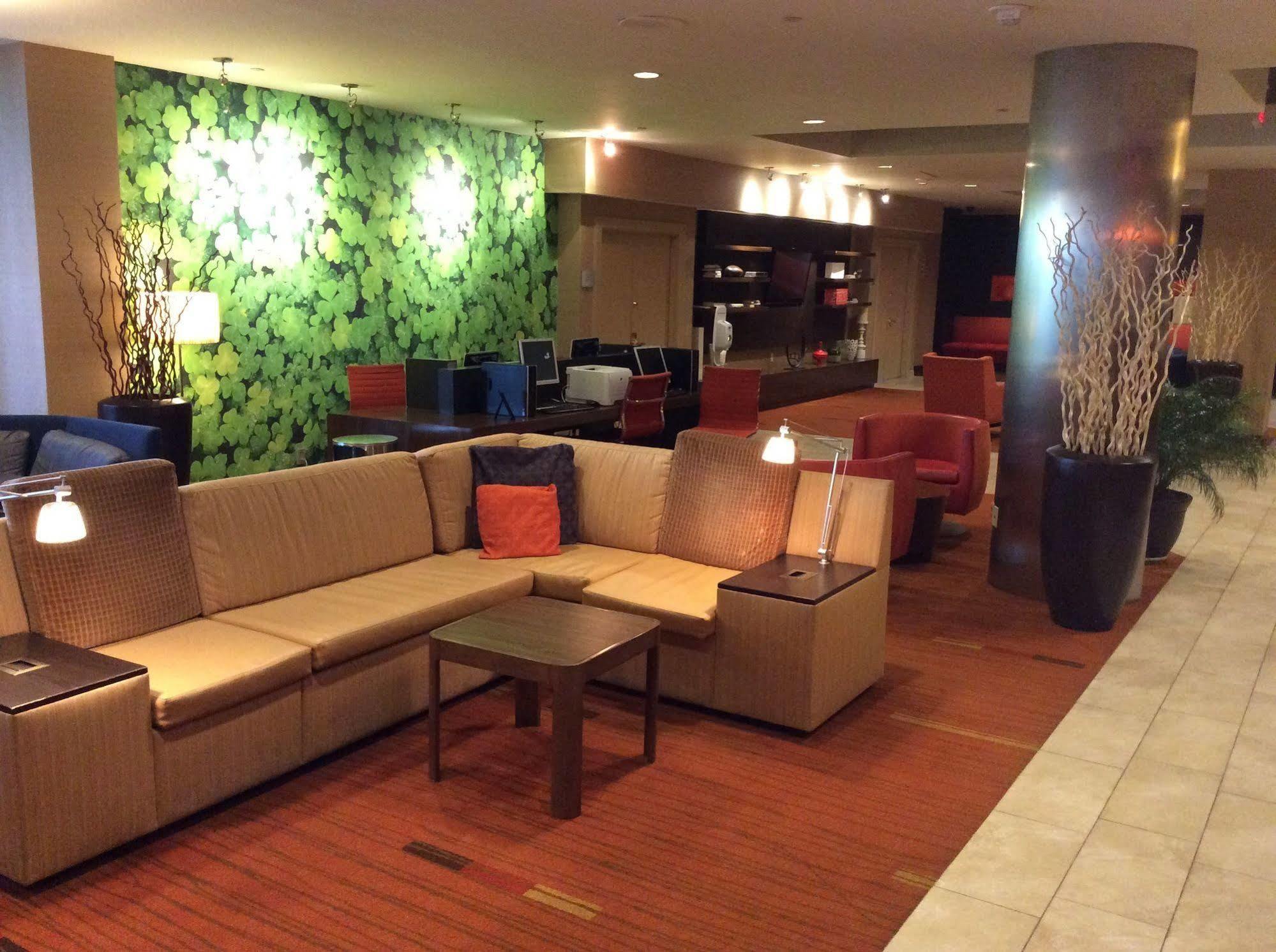 Hotel Courtyard By Marriott New York Laguardia Airport Zewnętrze zdjęcie